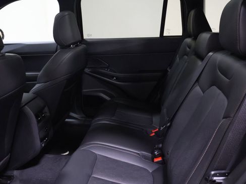 New 2026 Jeep Cherokee Overland image 12