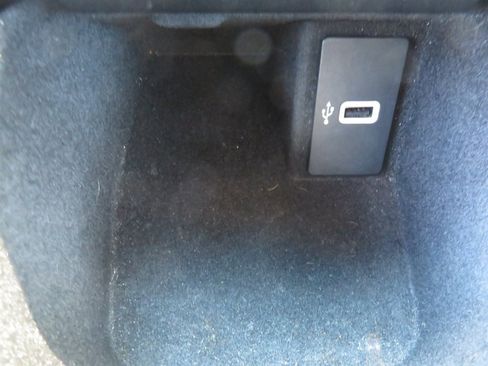 Used 2017 Lincoln MKX Reserve w/ Driver Assistance Package image 27