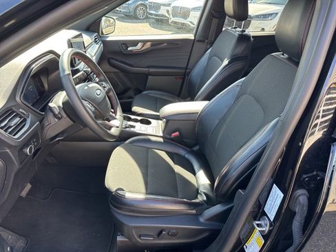 Used 2025 Ford Escape ST-Line image 9
