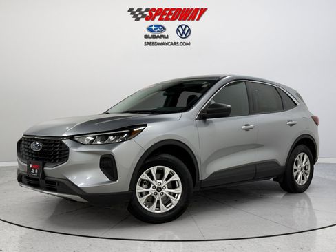 Used 2024 Ford Escape Active image 3