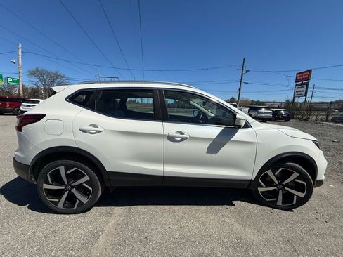 Used 2022 Nissan Rogue Sport SL w/ Premium Package AWD/4WD image 8