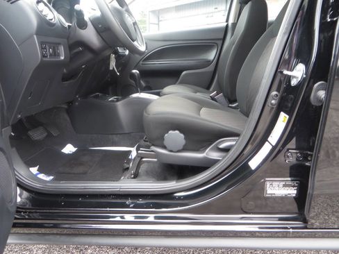 Used 2024 Mitsubishi Mirage ES image 12