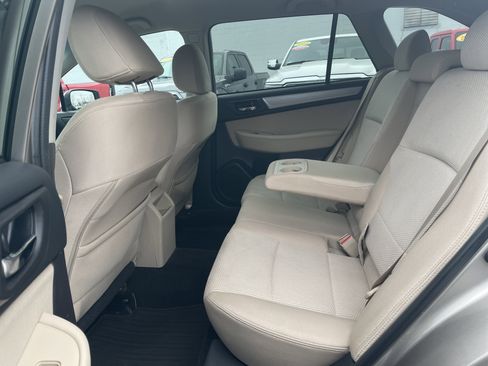 Used 2015 Subaru Outback 2.5i Premium image 31