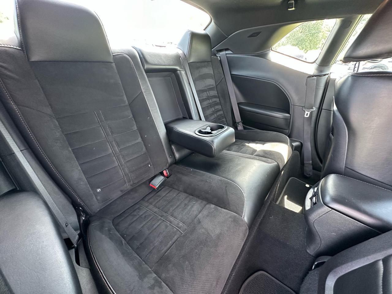 Used 2020 Dodge Challenger R/T RWD image 39