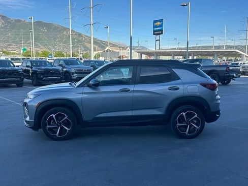 Certified 2023 Chevrolet TrailBlazer RS w/ Technology Package FWD image 2