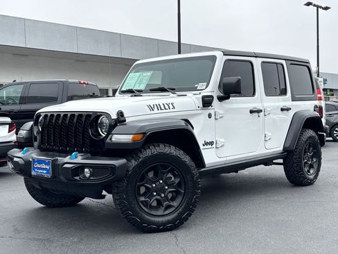 Used 2023 Jeep Wrangler Unlimited w/ Convenience Group image 2