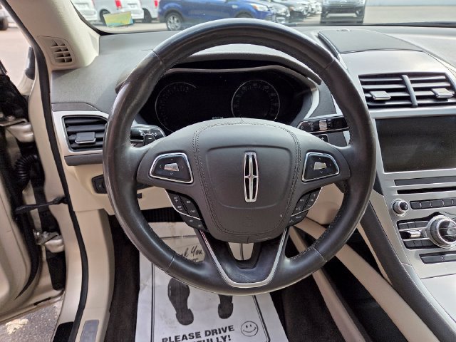 Used 2017 Lincoln MKZ Select w/ Select Plus Package AWD/4WD image 16