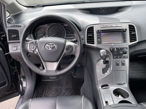 Used 2014 Toyota Venza XLE w/ XLE Premium Package AWD/4WD image 11