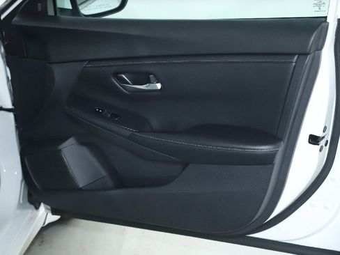 Certified 2024 Nissan Sentra SV image 34