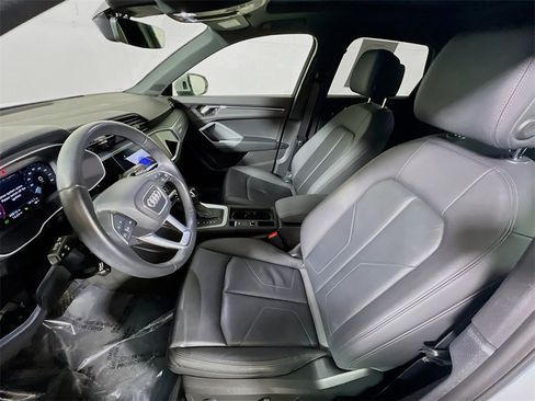 Used 2022 Audi Q3 2.0T Premium w/ Convenience Package image 18