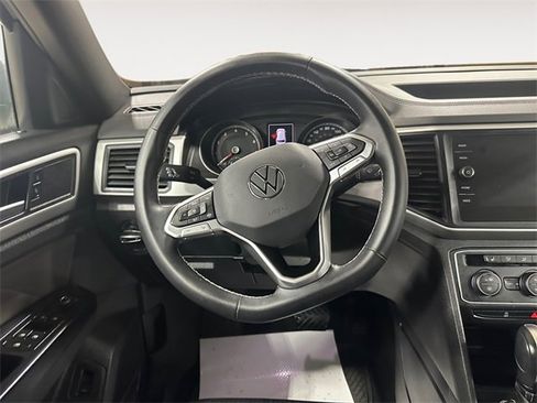 Used 2021 Volkswagen Atlas Cross Sport SE image 11