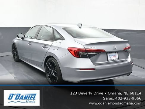 Used 2024 Honda Civic Sport image 4