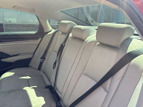 Used 2020 Honda Accord EX image 38