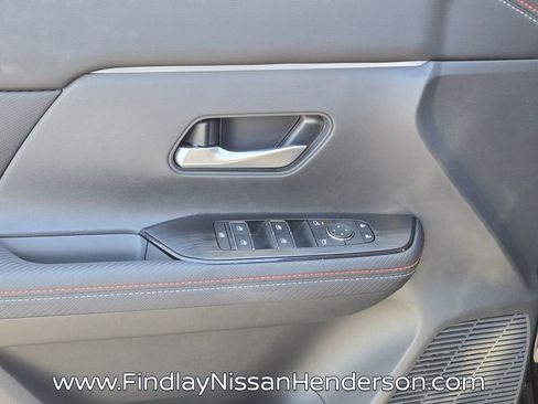 Used 2025 Nissan Kicks SR AWD/4WD image 20