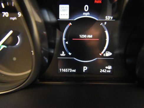 Used 2017 Land Rover Discovery HSE Luxury image 30