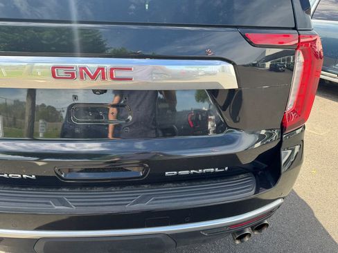 Used 2023 GMC Yukon Denali AWD/4WD image 42