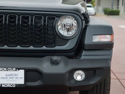 New 2026 Jeep Wrangler Unlimited Sport AWD/4WD image 5