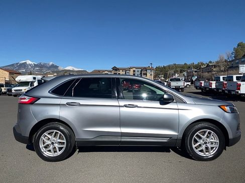 Certified 2024 Ford Edge SEL image 4