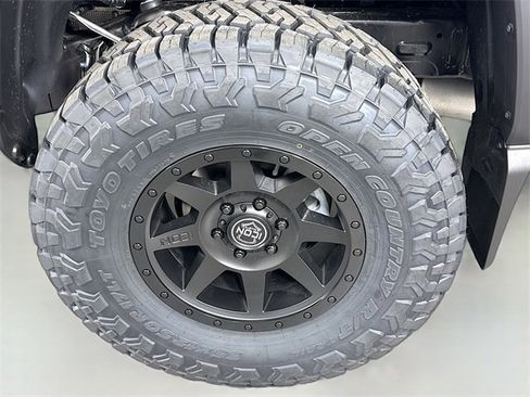 New 2025 Toyota Tacoma TRD Off-Road image 29