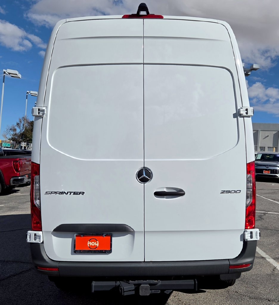 Used 2026 Mercedes-Benz Sprinter 2500 image 9