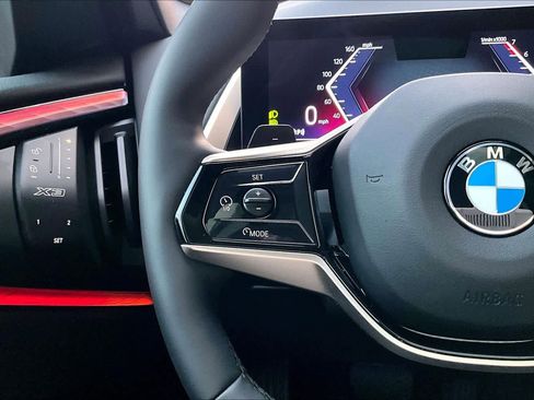 Used 2025 BMW X3 xDrive30i w/ Premium Package image 23