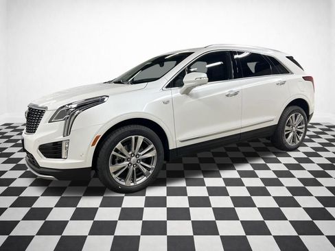 Certified 2026 Cadillac XT5 Premium Luxury w/ LPO, Floor Liner Package image 4