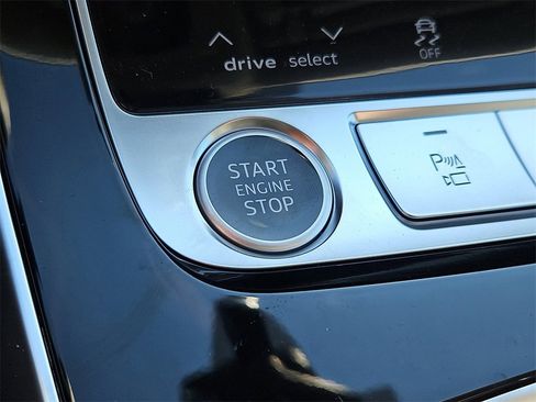 New 2025 Audi Q7 3.0T Premium Plus image 17