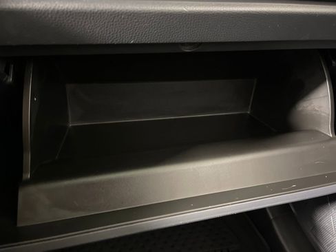 Certified 2025 Toyota RAV4 LE image 24