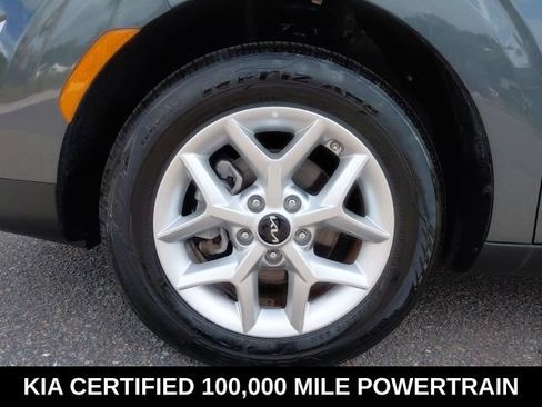 Certified 2025 Kia Soul LX w/ LX Technology Package FWD image 10