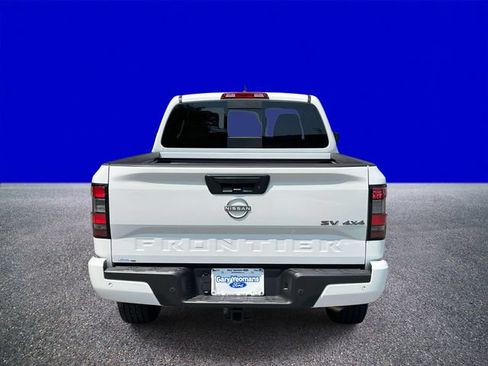 Used 2023 Nissan Frontier SV w/ Technology Package AWD/4WD image 4