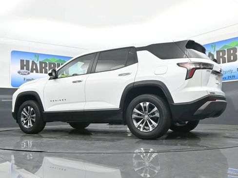 Used 2025 Chevrolet Equinox LT image 20