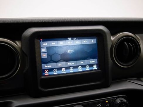 Used 2022 Jeep Wrangler Sport AWD/4WD image 26