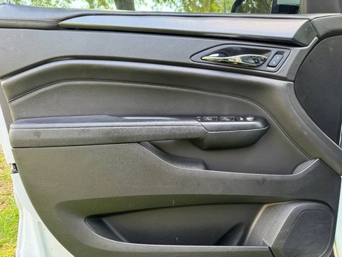 Used 2016 Cadillac SRX FWD image 38
