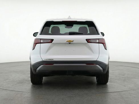 Used 2025 Chevrolet Equinox LT FWD image 7