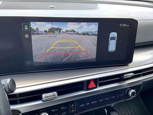 Used 2025 Kia Sorento S FWD image 25