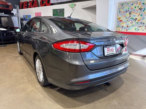 Used 2016 Ford Fusion SE image 49