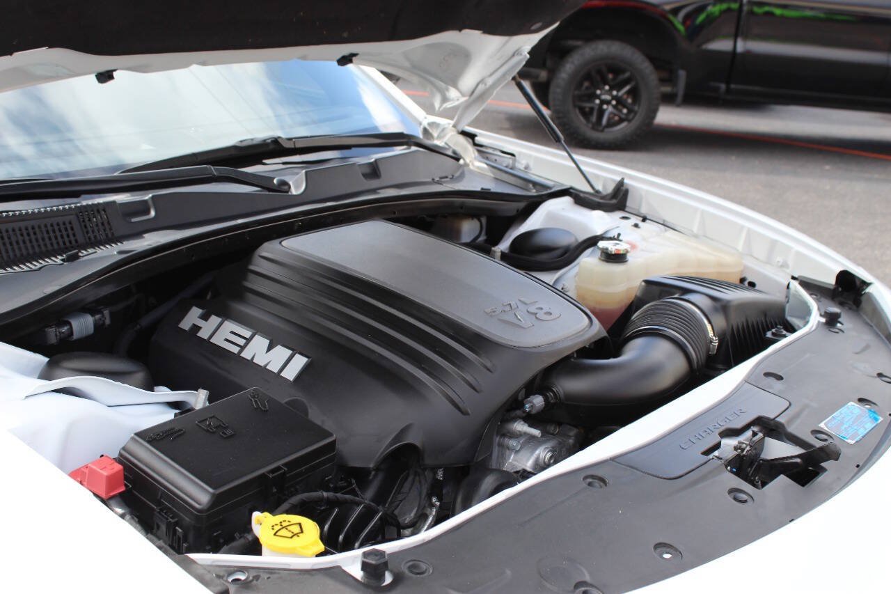 Used 2023 Dodge Charger R/T w/ Blacktop Package RWD image 12