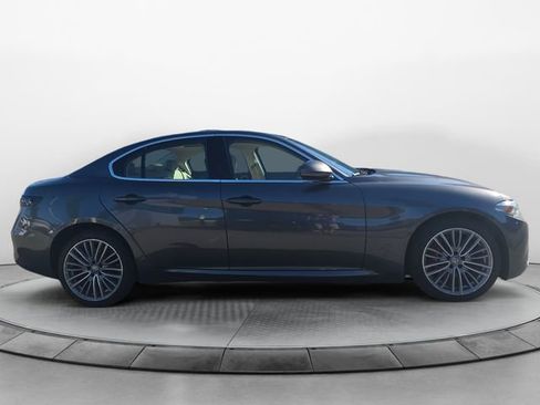 Used 2019 Alfa Romeo Giulia Ti w/ Quick Order Package 22X Lusso AWD/4WD image 6