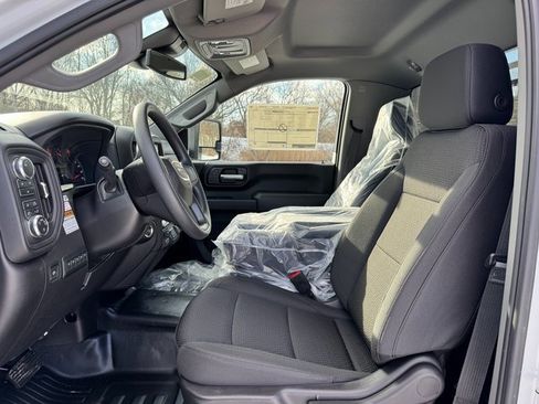 New 2026 GMC Sierra 3500 Pro w/ Convenience Package image 10