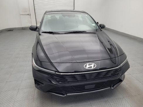 Used 2025 Hyundai Elantra SEL FWD image 14