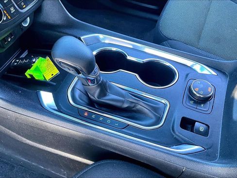 Certified 2023 Chevrolet Traverse LT image 20