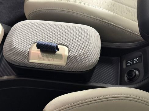 Certified 2025 MINI Cooper S image 14