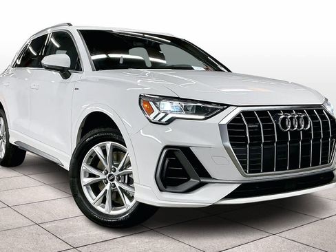 Used 2025 Audi Q3 2.0T Premium image 2
