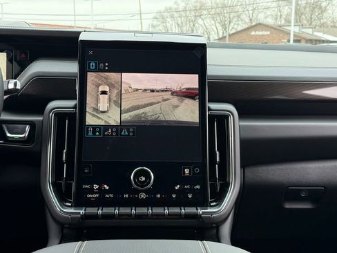 New 2026 GMC Yukon Elevation image 33