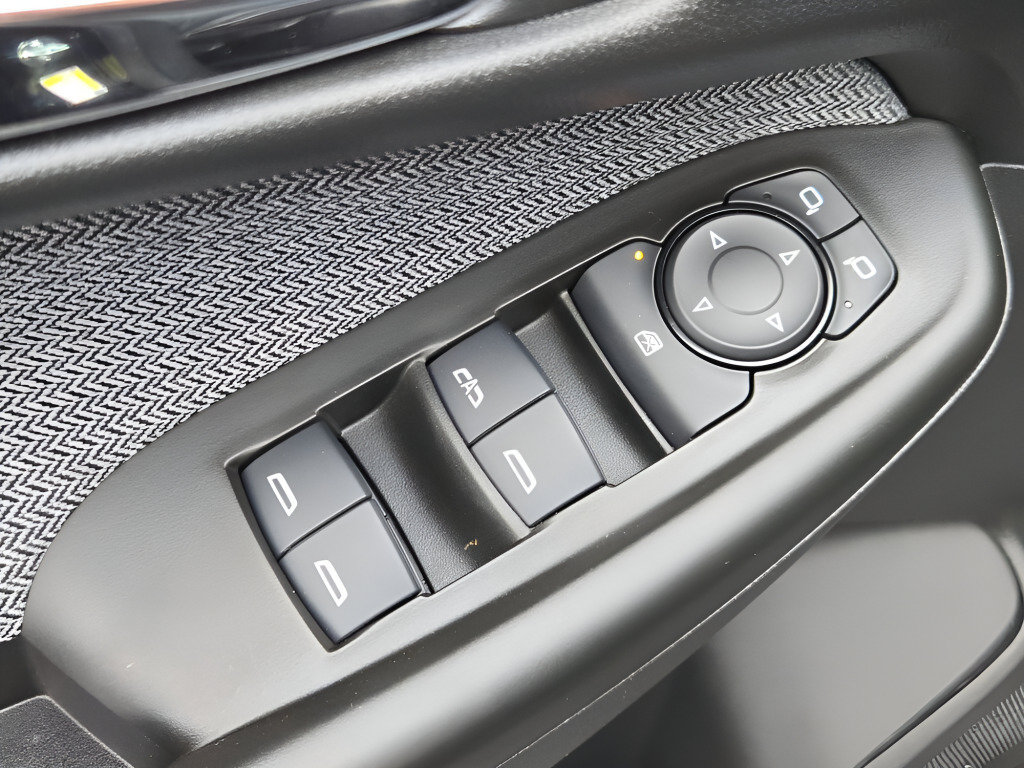 Used 2026 Chevrolet TrailBlazer LT FWD image 23