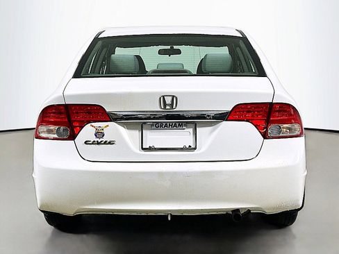 Used 2010 Honda Civic DX-VP image 6