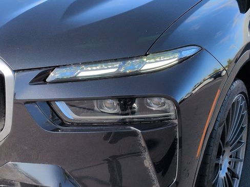 Used 2025 BMW ALPINA XB7 image 6