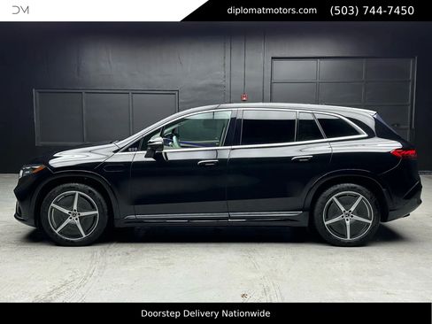 Used 2023 Mercedes-Benz EQS 580 4MATIC SUV image 4