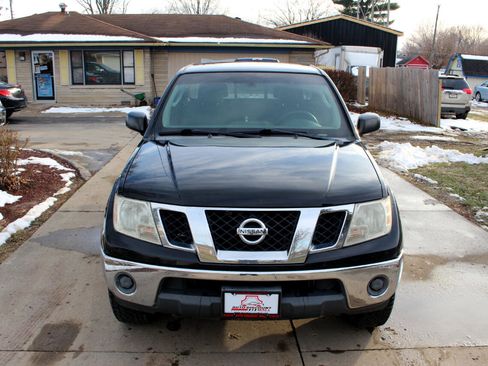Used 2009 Nissan Frontier SE w/ SE Value Truck Pkg image 4