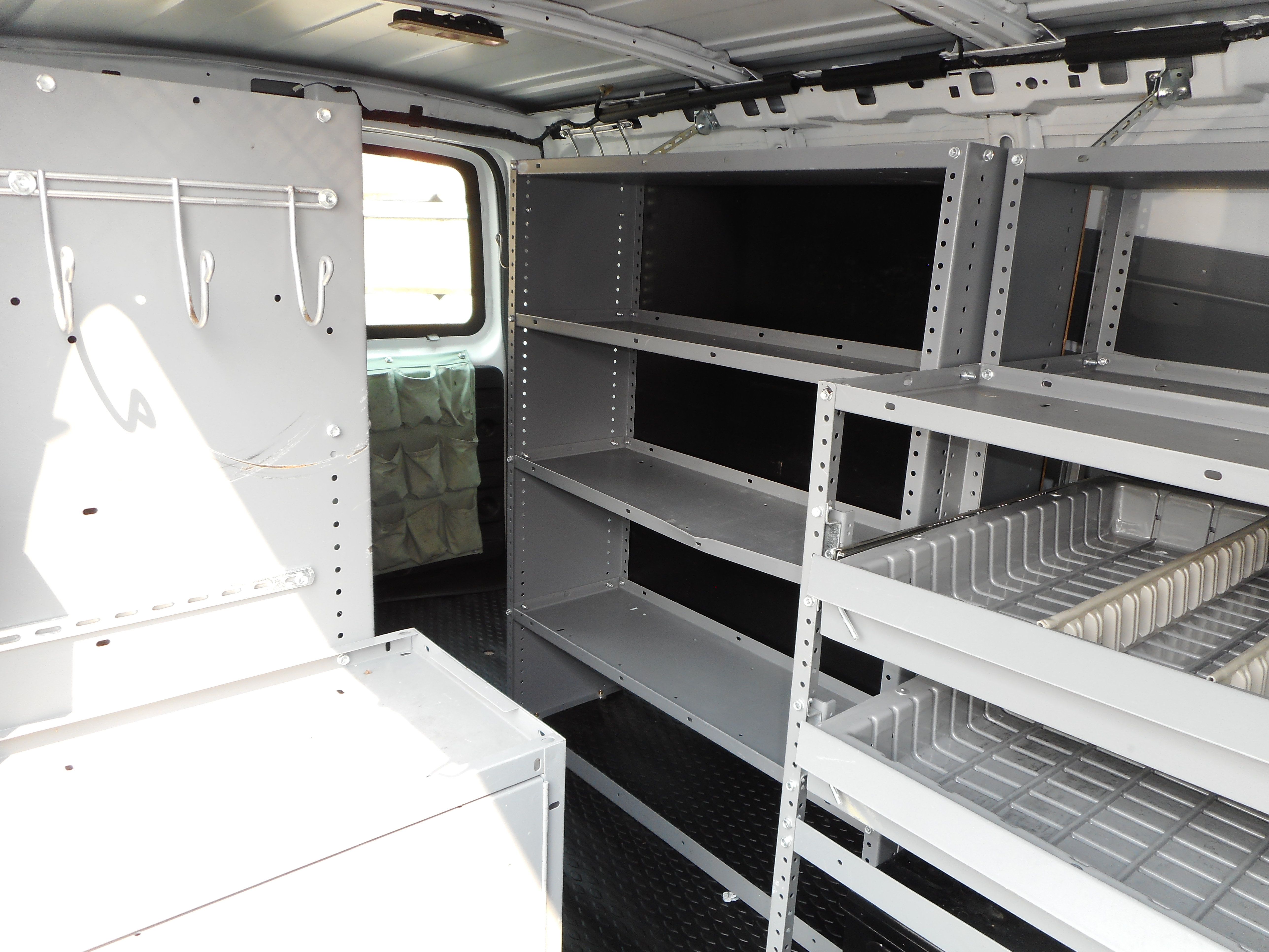 Used 2016 Chevrolet Express 2500 RWD image 22